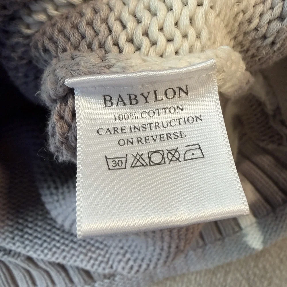 Babylon Gray/White Cotton Sweater Men's‎ Size Medium Y2K